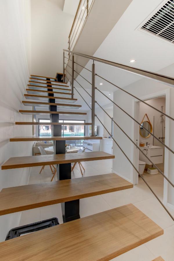 Luxury Townhouse With Pool In Villa