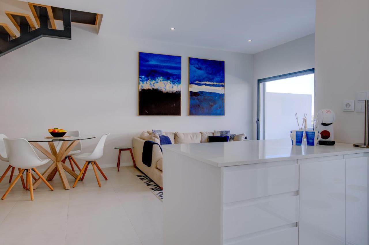Luxury Townhouse With Pool In Villa
