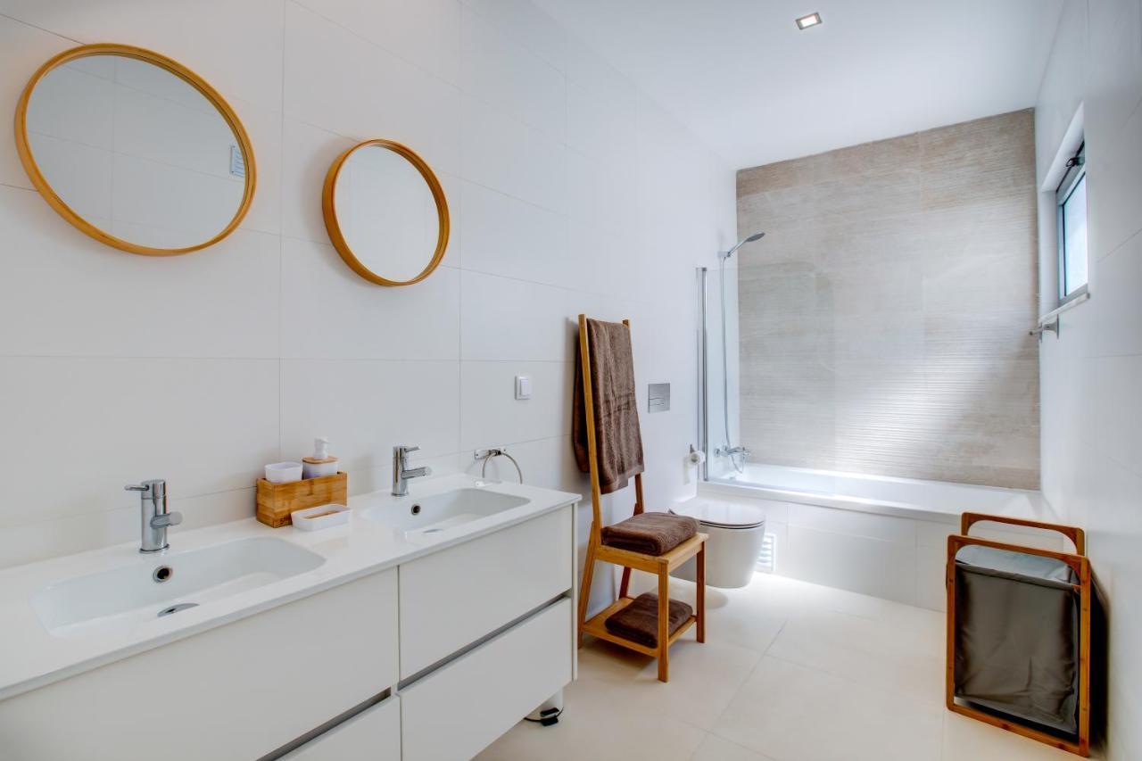 Villa Luxury Townhouse With Pool In *